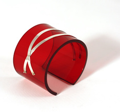 Armband Silver strips, mörkröd 50 mm