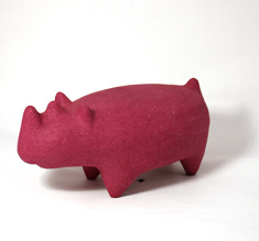 Rhino, lila papier maché